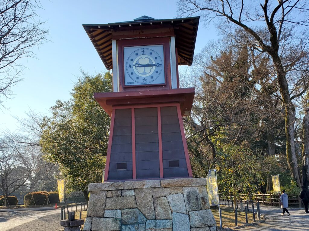 岡崎公園　からくり時計